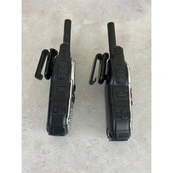 Motorola Walkie Talkies Talkabout Two Way Radios K7GMTCEJ With Charger - Picture 3 of 16